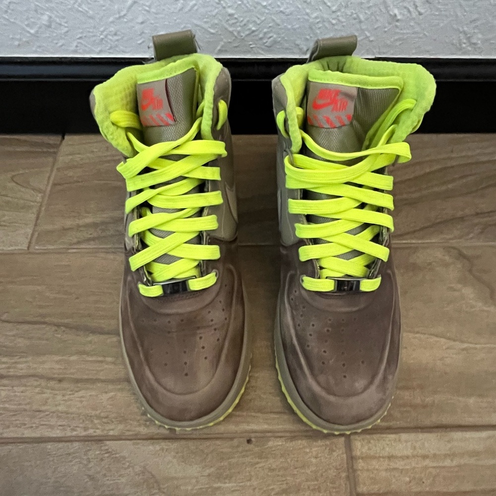 Nike Lunar Force 1 Sneakerboot GS 'BAMBOO'. Size 7Y - Picture 2 of 7